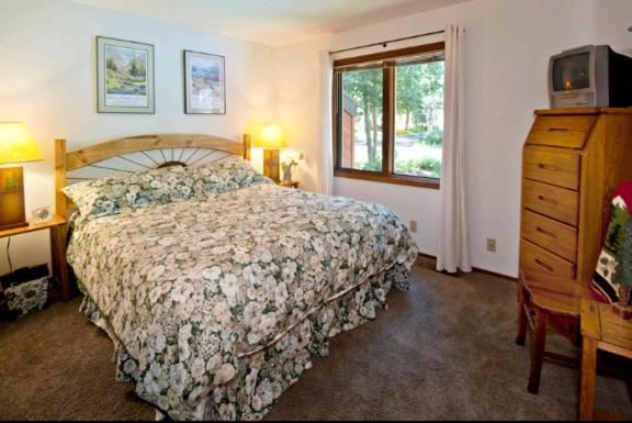 Meadow Ridge Condos By Mammoth Slopes Lodging Mammoth Lakes Rum bild