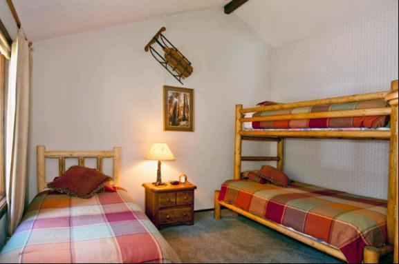 Meadow Ridge Condos By Mammoth Slopes Lodging Mammoth Lakes Rum bild