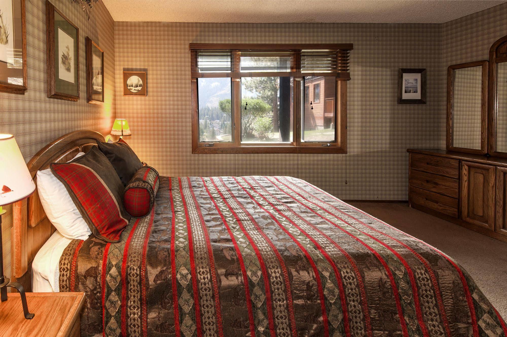 Meadow Ridge Condos By Mammoth Slopes Lodging Mammoth Lakes Exteriör bild
